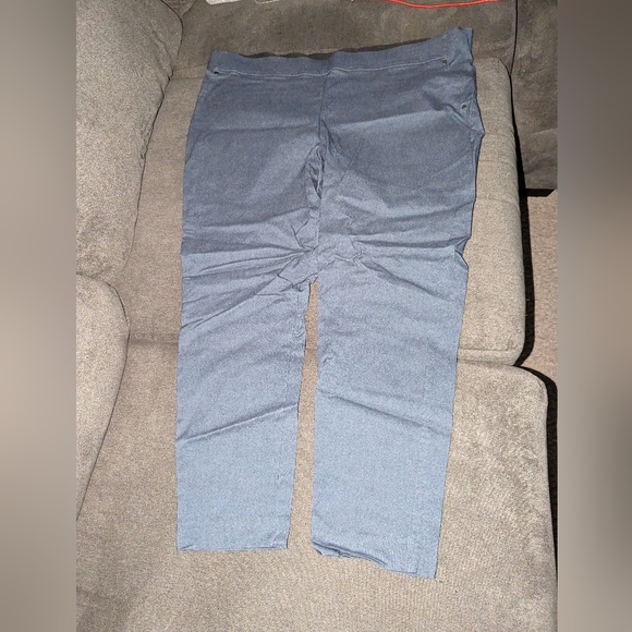 24W Maurice’s Pants - Picture 5 of 5